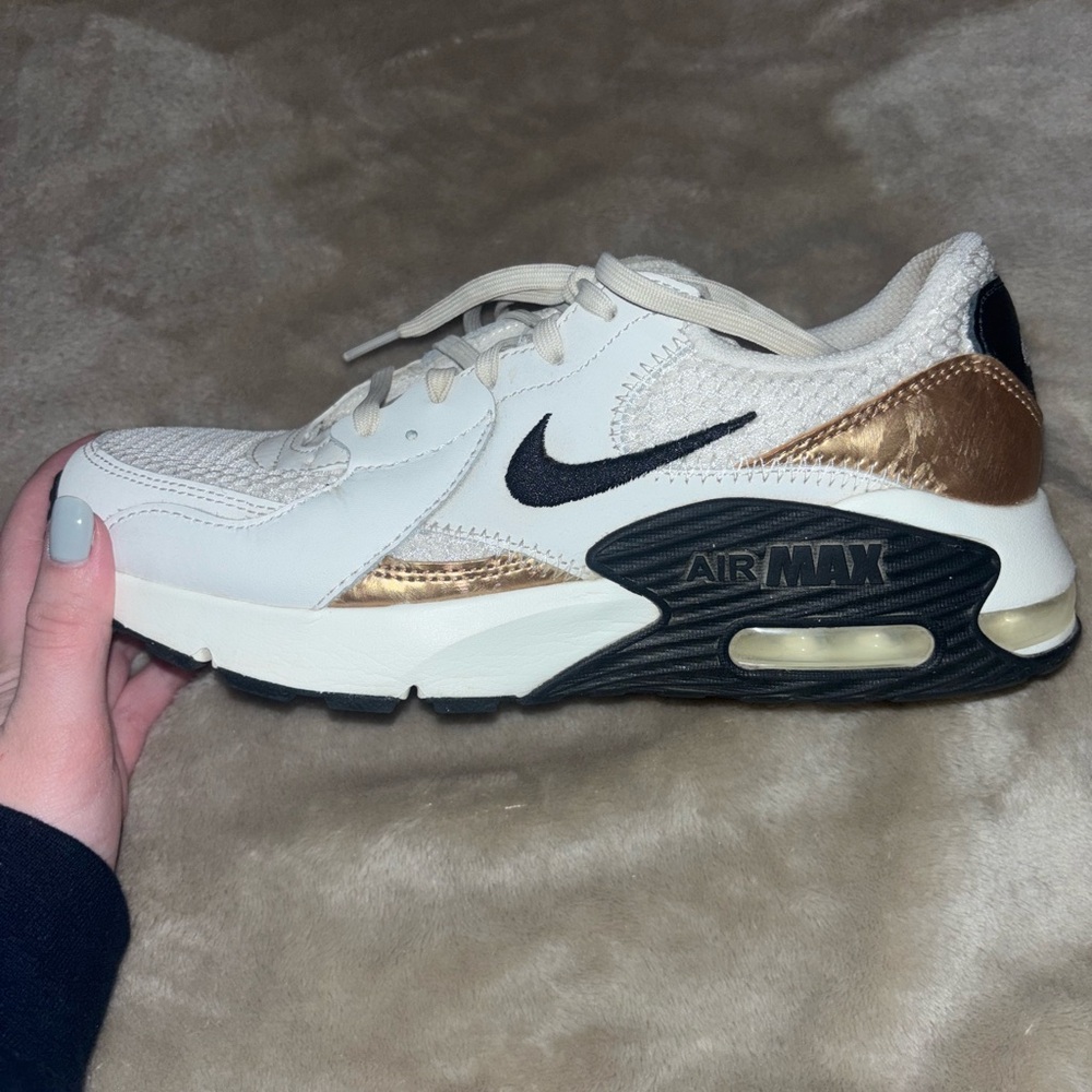 Nike Air Max Women's Shoes - White and Gold